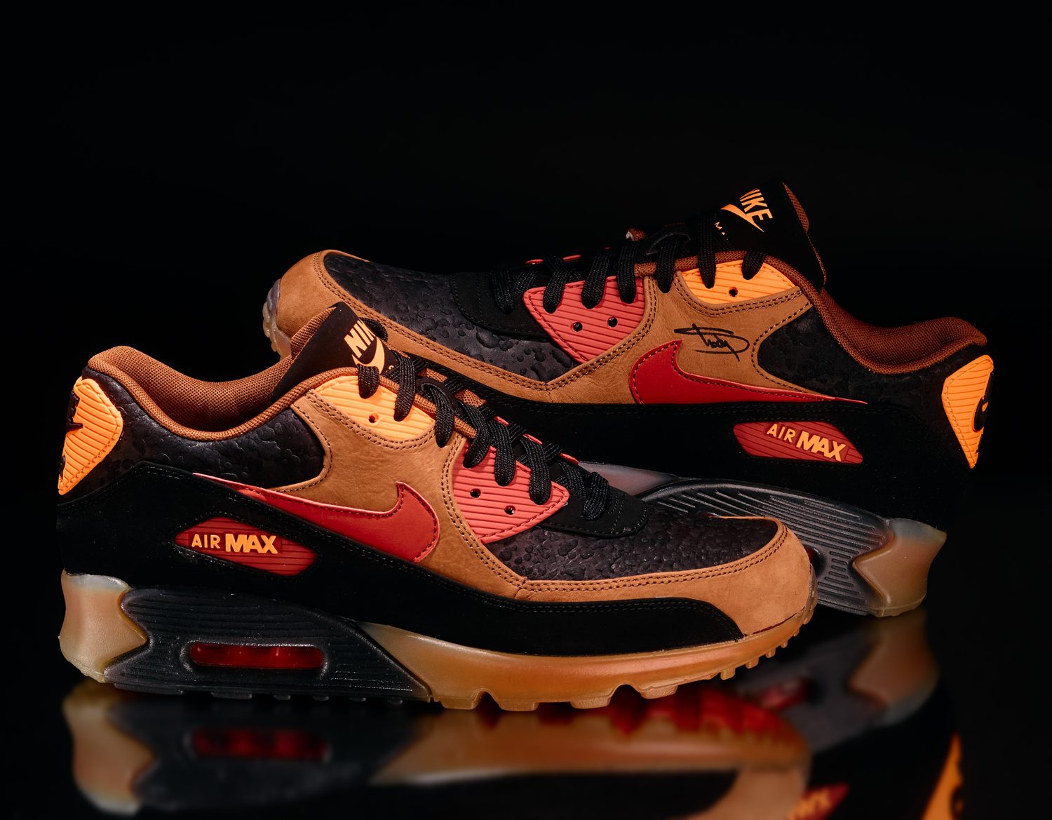 Nike Air Max 90 “Halloween / Ice” — signed, from Eminem's collection (angle 5)