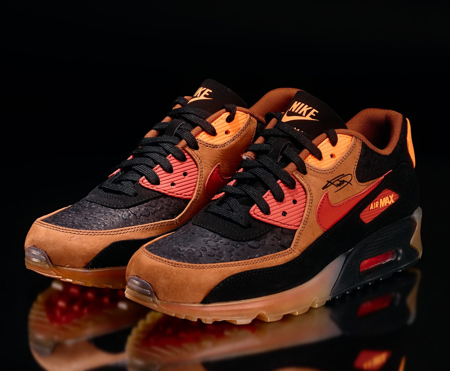 Nike Air Max 90 “Halloween / Ice” — signed, from Eminem's collection (angle 6)