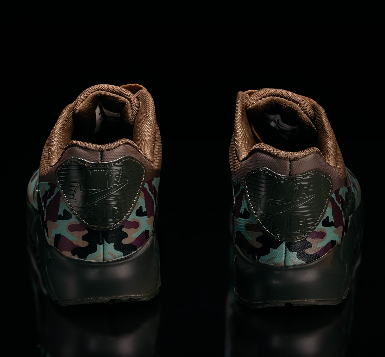 Nike Air Max “Camo” — signed, from Eminem's collection (angle 7)