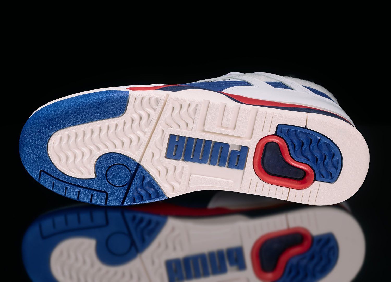 PUMA Palace Guard “Detroit Pistons” — signed, from Eminem's collection (angle 3)