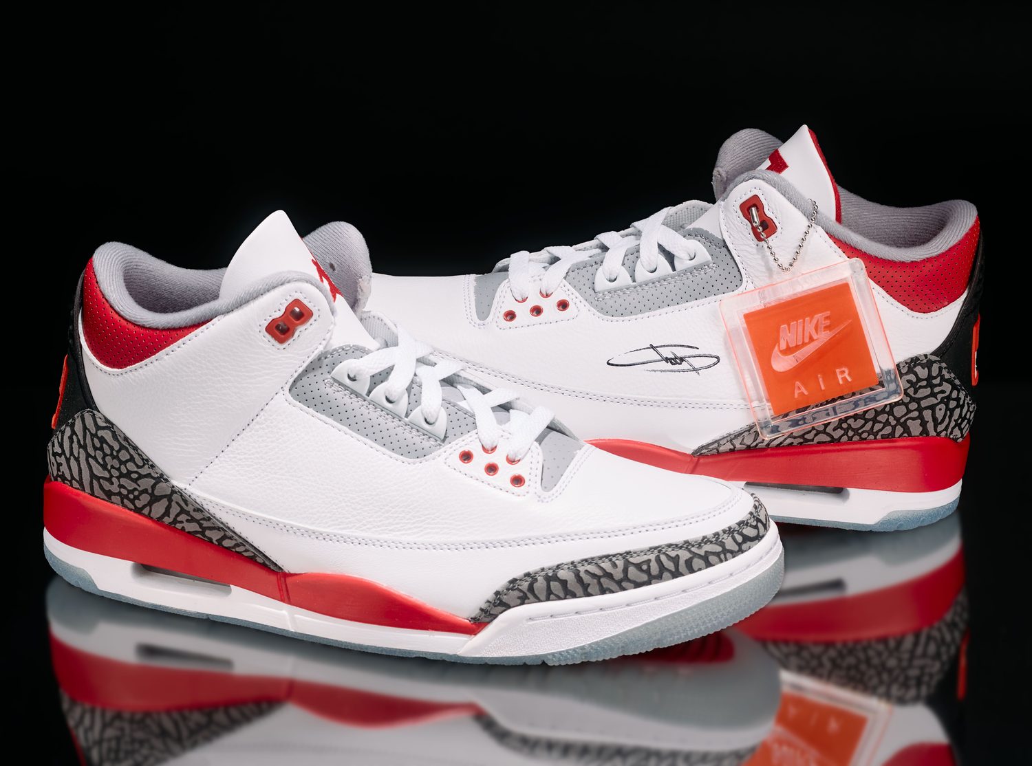 Air Jordan 3 “Slim Shady” PE — the Super Bowl LVI pair — signed, from Eminem's collection (angle 5)
