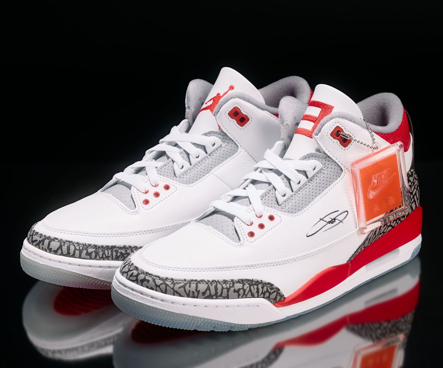 Air Jordan 3 “Slim Shady” PE — the Super Bowl LVI pair — signed, from Eminem's collection (angle 6)